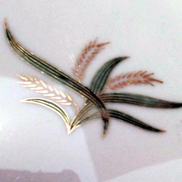 Vintage Bread and Butter Plates in Fukagama Arita Hand Painted Bone China - Picture 2 of 14